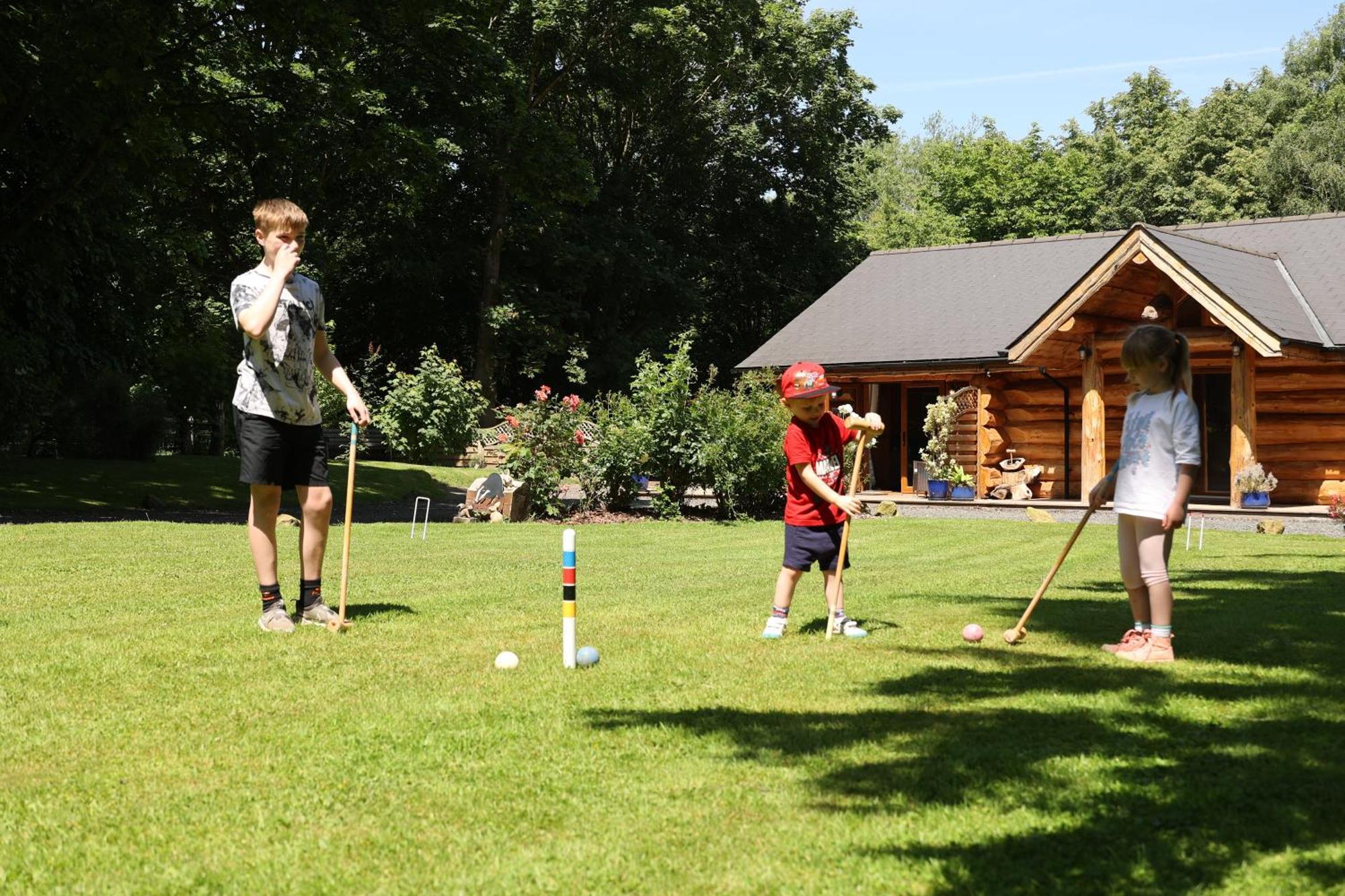 Badger'S Wood At Hoo Farm Villa เทลฟอร์ด ภายนอก รูปภาพ