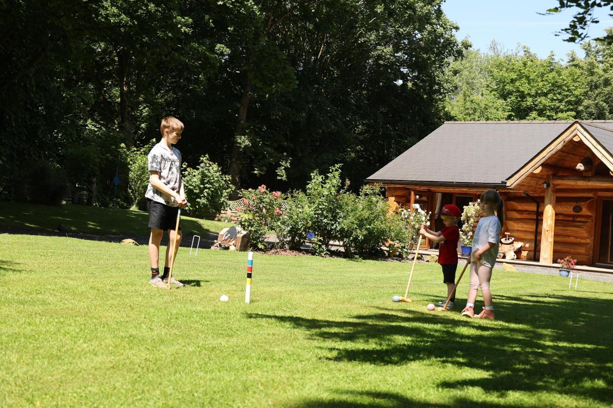 Badger'S Wood At Hoo Farm Villa เทลฟอร์ด ภายนอก รูปภาพ
